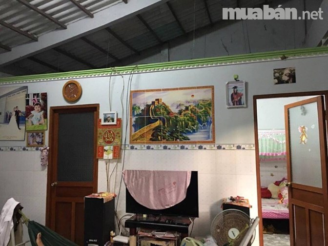 Cần bán nhà và đất QL1A vào hẻm 100m