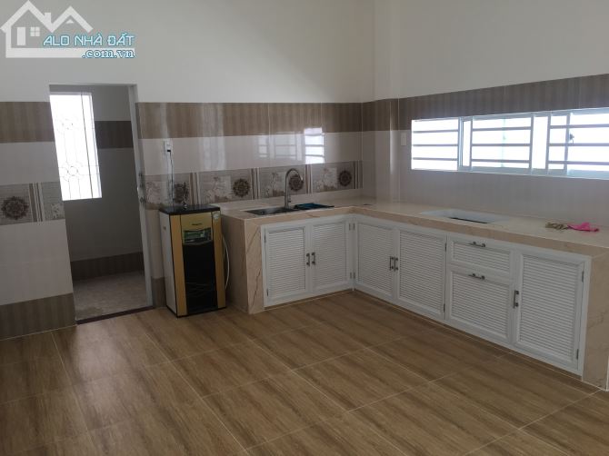 Bán nhà biệt thự 1000m2 đường 6m cách Lý Thường Kiệt 150m,phường 5 Mỹ Tho - 1